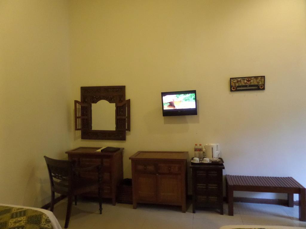 Bukit Daun Hotel And Resort Kediri  Bagian luar foto