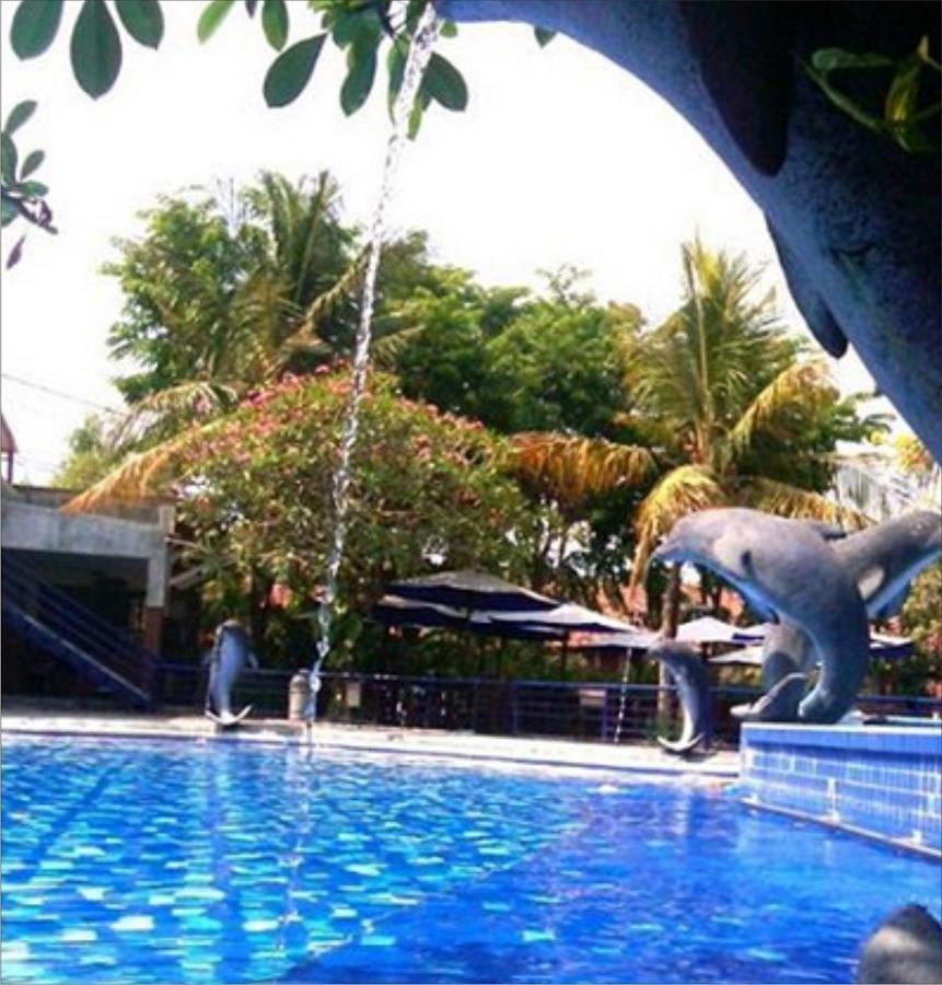 Bukit Daun Hotel And Resort Kediri  Bagian luar foto