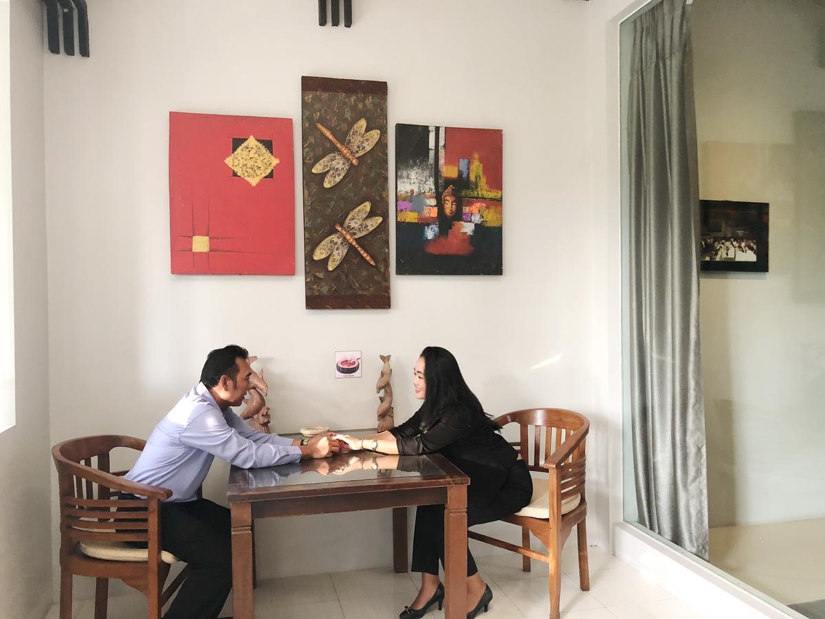 Bukit Daun Hotel And Resort Kediri  Bagian luar foto