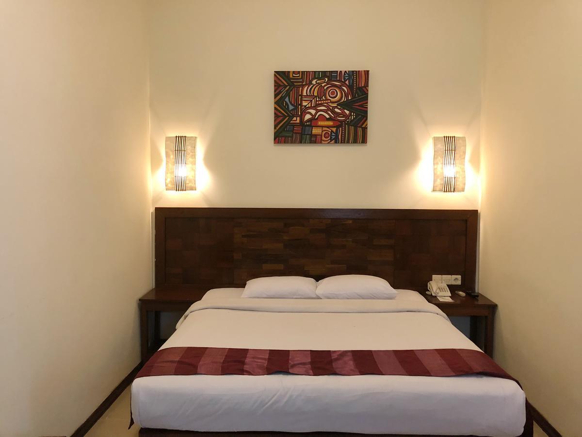 Bukit Daun Hotel And Resort Kediri  Bagian luar foto