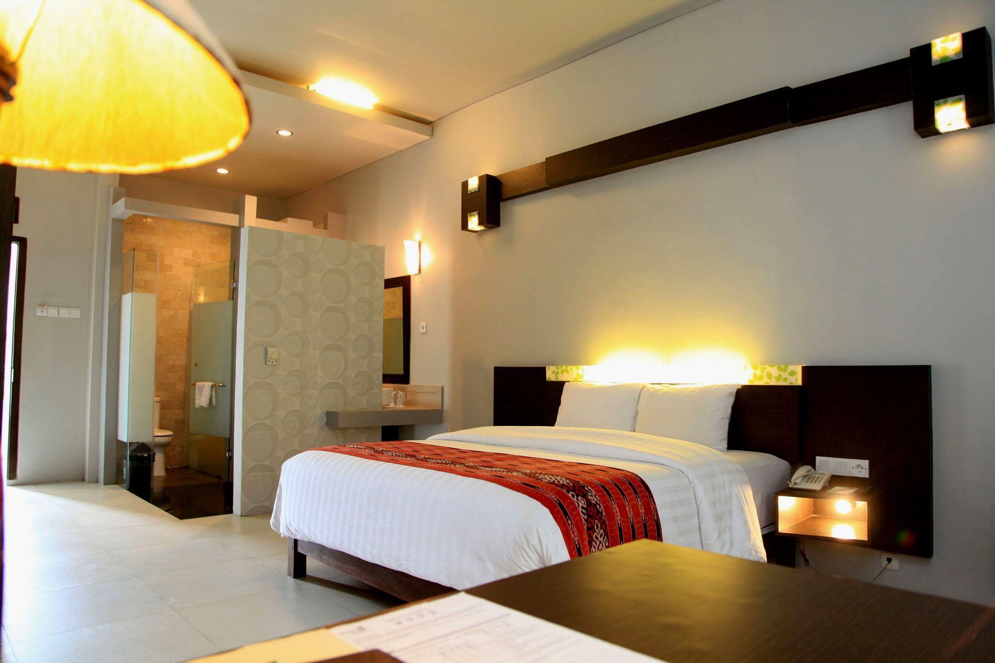 Bukit Daun Hotel And Resort Kediri  Bagian luar foto