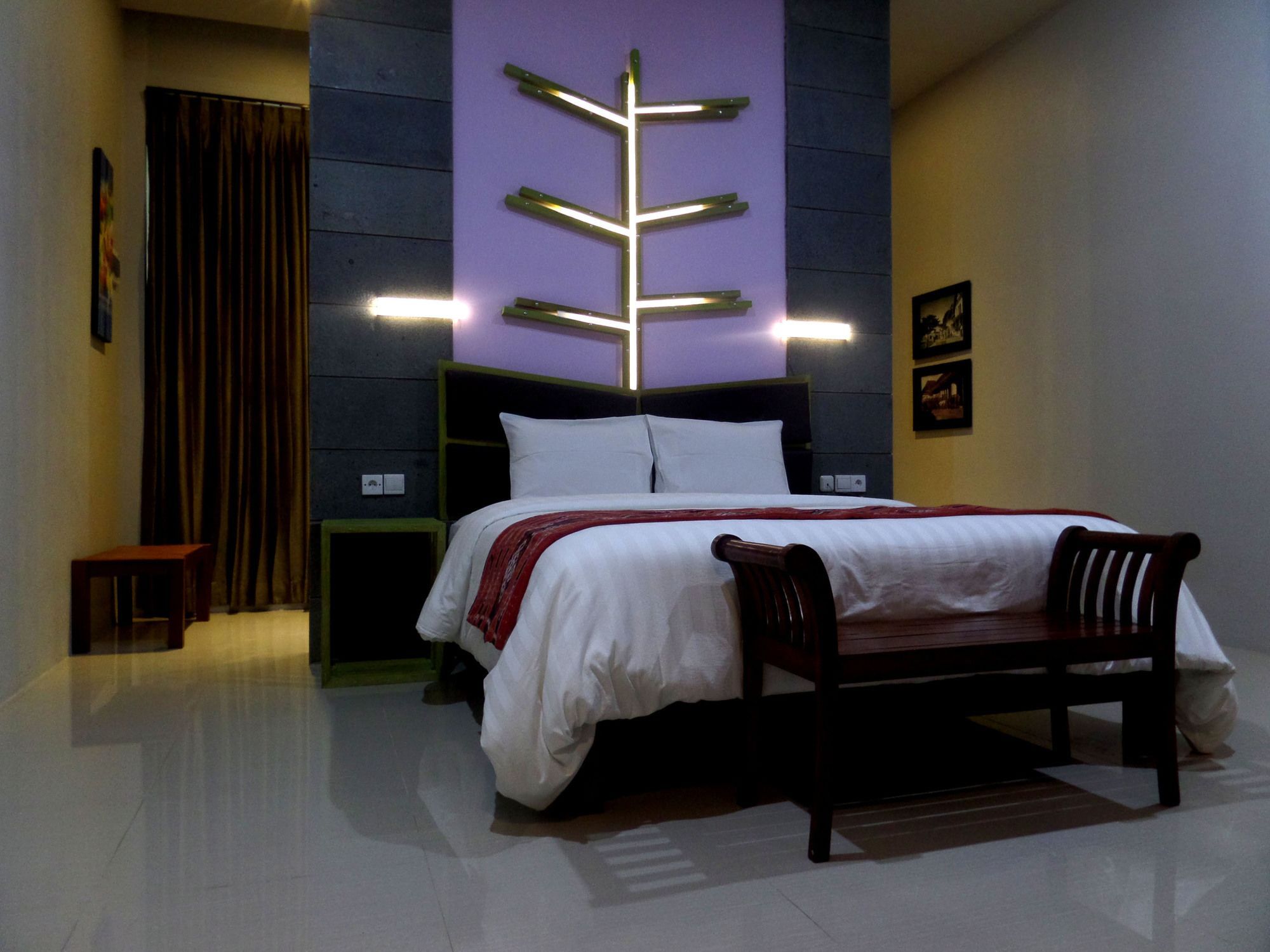 Bukit Daun Hotel And Resort Kediri  Bagian luar foto
