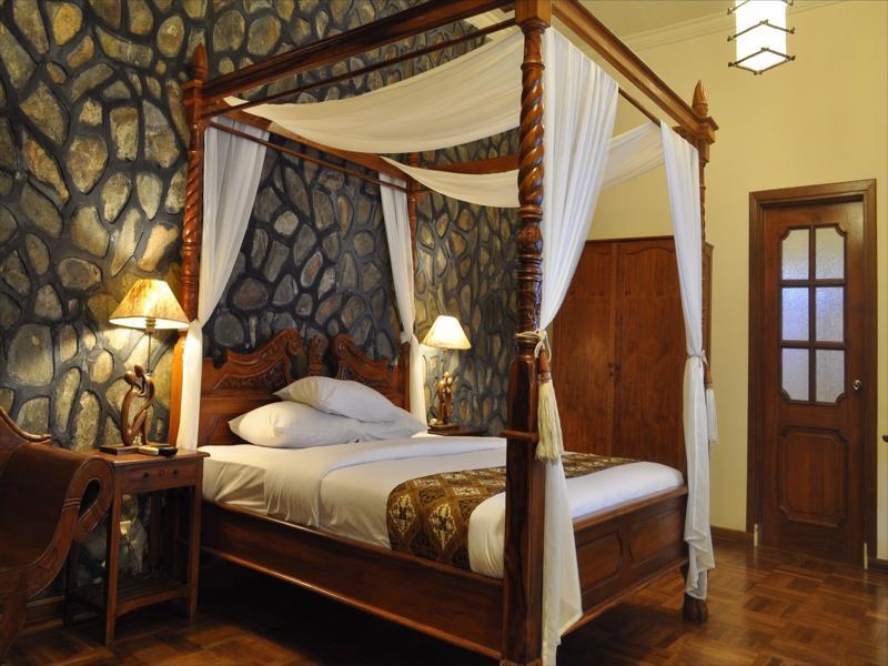 Bukit Daun Hotel And Resort Kediri  Bagian luar foto