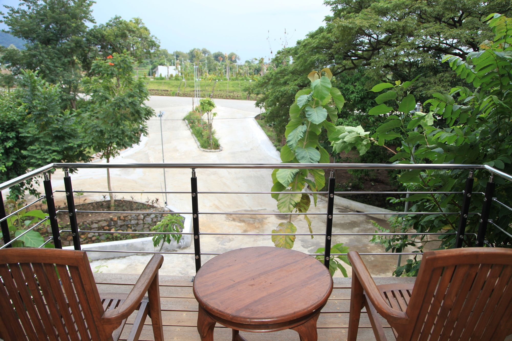 Bukit Daun Hotel And Resort Kediri  Bagian luar foto