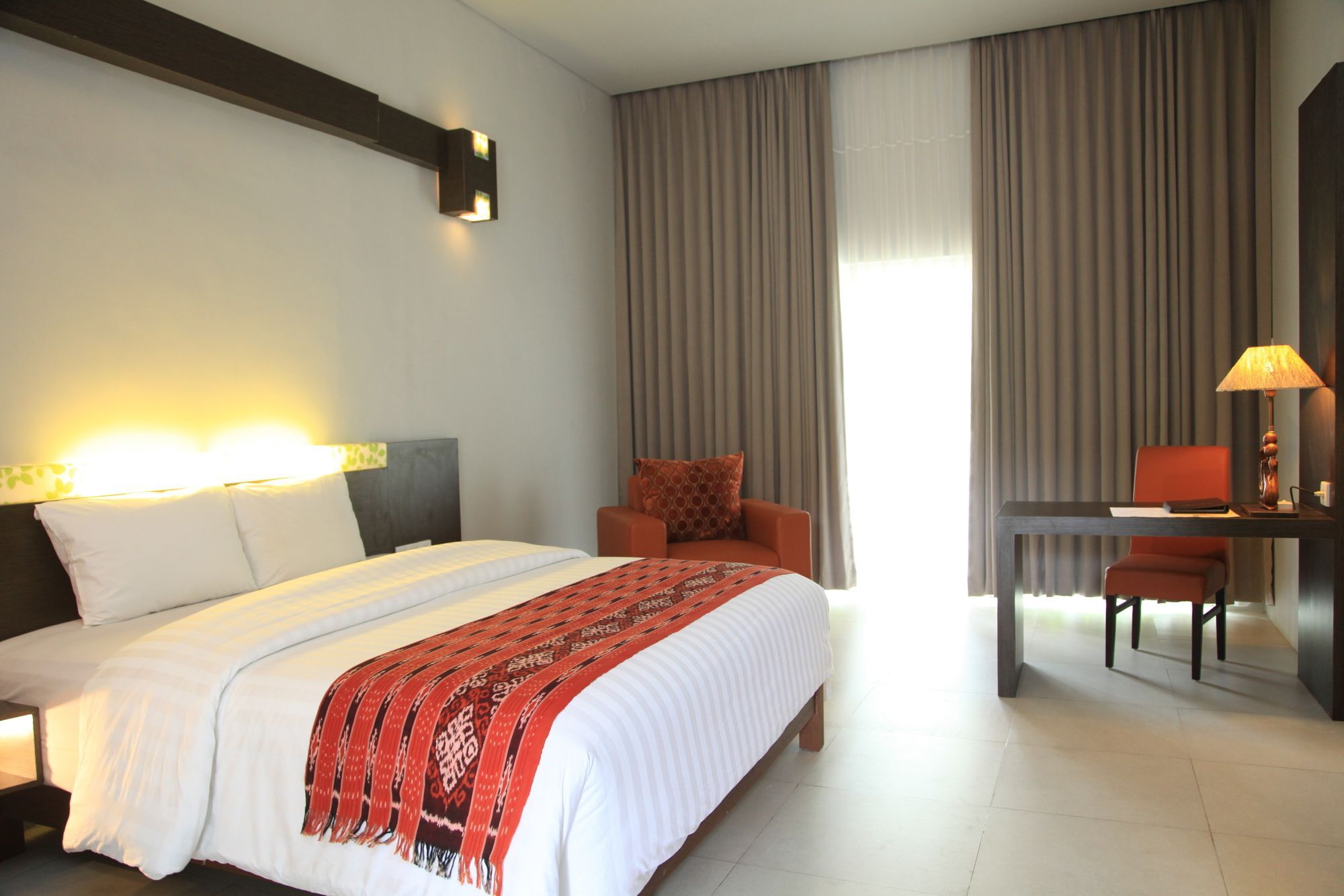 Bukit Daun Hotel And Resort Kediri  Bagian luar foto
